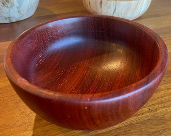 Rosewood Bowl. Beautiful color & grain. Hand turned and finished with natural oils.