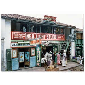 Impression photo Kodaikanal, Inde du Sud des années 1960, coiffeur, studio photo, Tamil Nadu Inde, affiche de vie vintage, art mural, décoration d'intérieur, idée cadeau