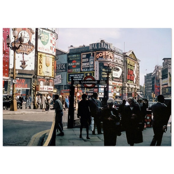 絵画美術　型押し印　ピカデリーサーカス　ロンドン　マッドステージ　異国の風景画 写真プリント 1964 ロンドン ピカデリー サーカス、マックス