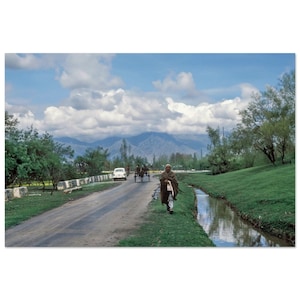 Photo Print 1980s Kashmir Valley India Peaceful Road, Vintage Wall Art Home Decor Poster Eighties Himalayan Nostalgia Hippie Trail Gift Idea
