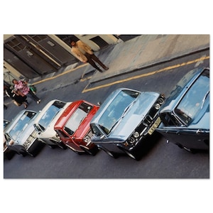 Impresión fotográfica de coches clásicos de los años 70, BMW, Mini Minor, automóviles aparcados en la calle, Inglaterra, Gran Bretaña, póster de arte de pared vintage, idea de regalo de pared