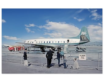 Impresión fotográfica de la década de 1960 Pakistan International Airlines Vickers Viscount 815 Rawalpindi, Vintage Wall Art Home Decor Aviation Heritage Poster Gift