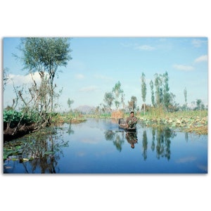 Photo Print Kashmir 1970s Lake Boatman, North India Vintage Poster, Wall Art Home Office Decor Himalayan Heritage Travel Seventies Gift Idea