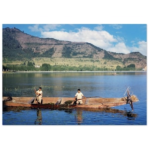 1960s Photo Print of a Boat and Lake Scene from Kashmir, India, Vintage Wall Art Home Decor Poster, Sixties Life Nostalgia Hippie Trail Gift