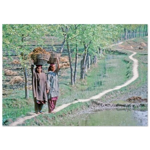 Photo Print 1970s Kashmir Women Carrying Baskets, Rural India Vintage Wall Art Poster Heritage Scenic Decor Himalayan People Unique Gift