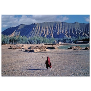 Impresión fotográfica de los años 70 Afganistán Bamiyán, Arte de pared vintage Decoración de oficina en casa Pueblo afgano Montañas escénicas de los años setenta Paisaje de regalo patrimonial