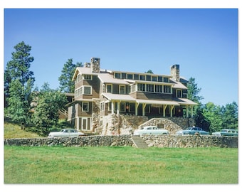 Impresión fotográfica de Dakota del Sur, década de 1950, Parque Estatal Custer, Albergue de Caza Estatal, Póster decorativo de pared, Regalo patrimonial de los años cincuenta, Carretera panorámica Peter Norbeck
