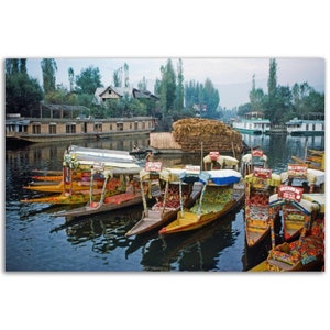 Photo Print 1970s Kashmir India, Colorful Shikara Boats, Dal Lake, Vintage Poster Seventies Home Office Decor Indian Heritage Gift Idea
