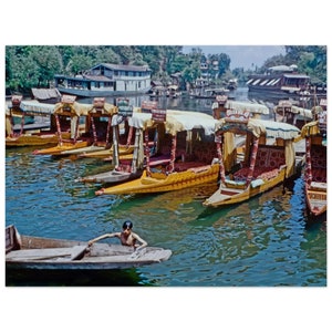 Photo Print 1960s Kashmir Lake with Shikara Boats, India Vintage Wall Art Poster Sixties Photograph Srinagar Travel Nostalgia Unique Gift