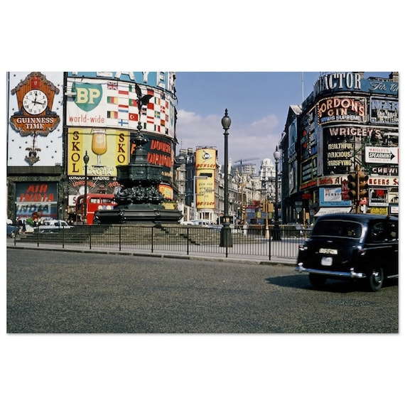 写真プリント 1964 ロンドン ピカデリー サーカス、SKOL、ダンロップ