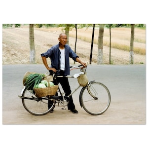 Impresión fotográfica de los años 70, trabajador chino con bicicleta, repollo, cebolletas, arte de pared vintage, decoración del hogar, cartel, idea de regalo del patrimonio chino de Nanjing