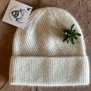 Beanie, Yak Wool, Cream Color, Soft as Cashmere, Increcibly Warm, The Finest Wool, Hand-Combed, Unisex, Breathable, Herringbone and Ribbed