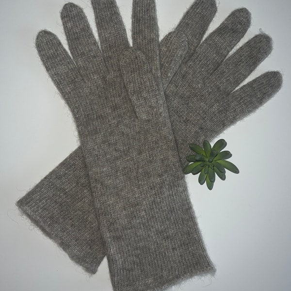 Pure Yak Wool Women's Gloves, 100% Yak Down, No Dyes, Beautiful Grey Herringbone, Luxury Gloves, Covers Wrist for Luxury Look