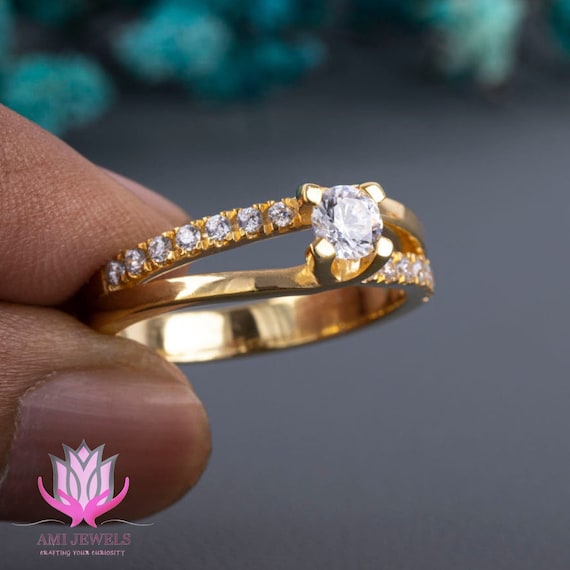 Diamond Engagement Rings - 0.93 TDW Round Cut Diamond Ring Manufacturer  from Surat