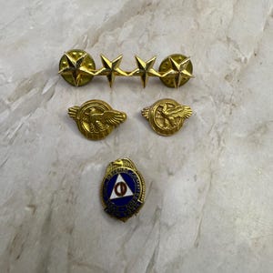 Set Of Vintage Military Pins Lot