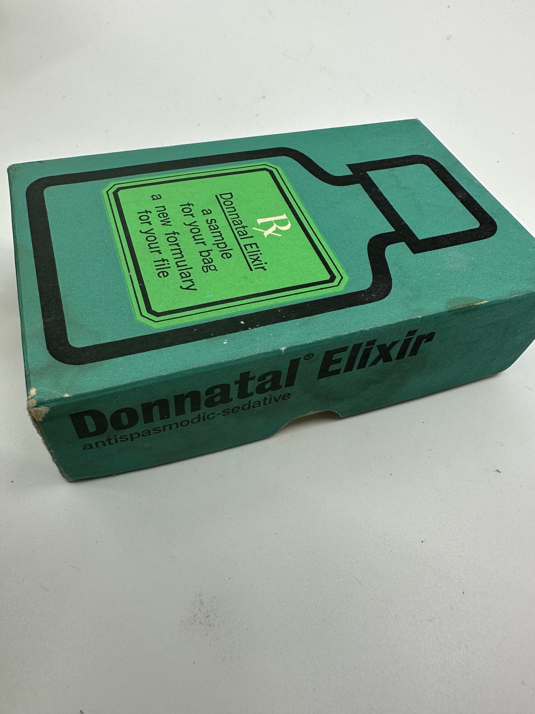 Vintage Medicine Box From the Late 60's - Etsy
