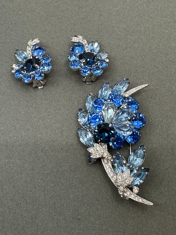 Eisenberg Ice Blue Rhinestone Brooch,and Earrings… - image 5