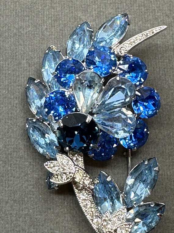 Eisenberg Ice Blue Rhinestone Brooch,and Earrings… - image 6