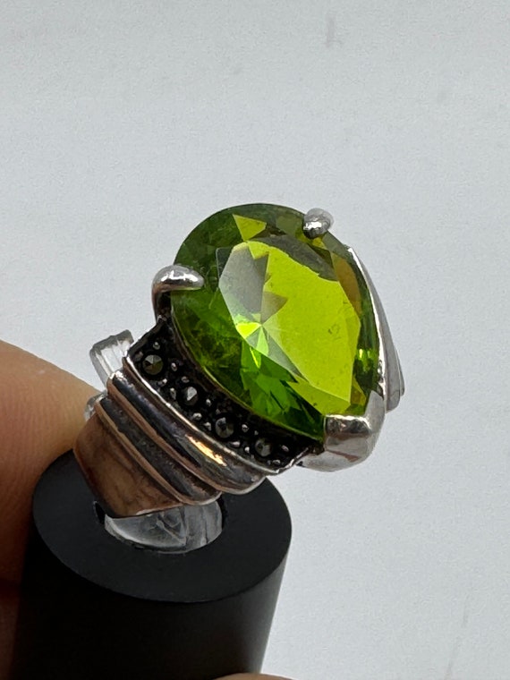 Silver and Peridot Green Teardrop 925 Silver Ring 