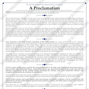 Może przedstawiać: Czarno-biały dokument historyczny z tekstem "A Proclamation" w dużych, pogrubionych literach u góry. Dokument jest podpisany przez Abrahama Lincolna, prezydenta Stanów Zjednoczonych, i Williama H. Sewarda, sekretarza stanu. Dokument jest datowany na 1 stycznia 1863 roku.