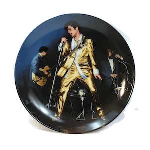 Elvis Presley: Looking at a Legend Plate #3 /5549C Limited Edition New