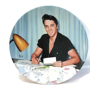 Elvis Presley: Przyglądamy się talerzowi Legend #14/443B, edycja limitowana, nowe