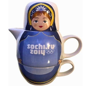Sochi 2014 Olympics Matryoshka Teapot & Cup Set – Russian Nesting Doll Tea Set – Olympic Memorabilia – 2-Piece Ceramic Set