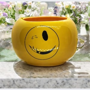 Smiley Face Planter Vase Bowl Ceramic Flower Pot Napco Yellow 4 1/2&quot; Tall