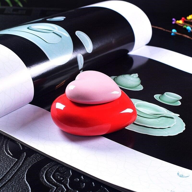 Urne Funéraire Animaux Cœur Rouge et Blanc 20 Ml Urne en Céramique Chien ou Chat Fabriquée sur Comma