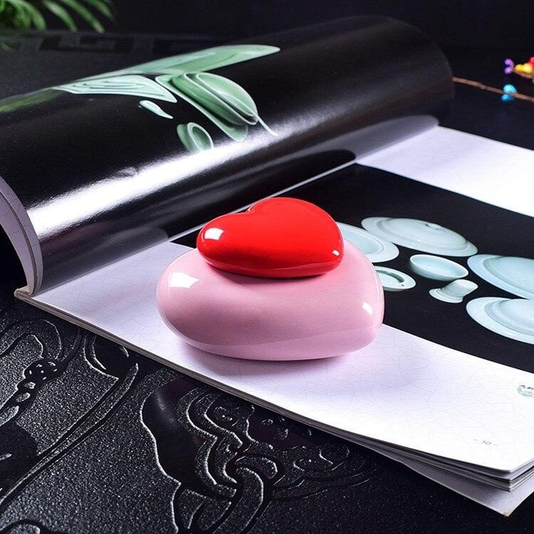 Urne Funéraire Animaux Cœur Blanc et Rouge 20 Ml Urne en Céramique Chien ou Chat Fabriquée sur Comma