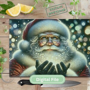 Puede incluir: Una impresi&oacute;n de arte digital de Pap&aacute; Noel, con un gorro y abrigo rojos con ribete de piel blanca. Sus manos est&aacute;n ahuecadas, sosteniendo una luz brillante. La imagen tiene un fondo con efecto bokeh y el texto "Digital File".