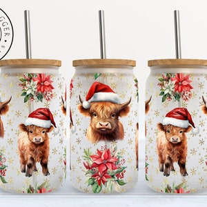 Christmas Highland Cow Frosted Beer Glass with Bamboo Lid / Highland Cow Gift / Highland Cow Coffee Cup / Highland Cow Cup