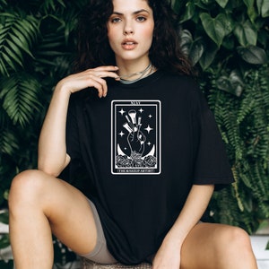 The Makeup Artist Tarot Card T Shirt