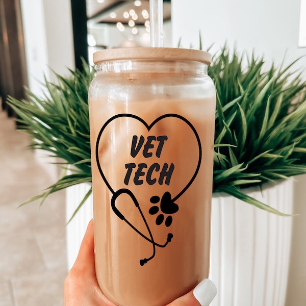 Vet Tech Clear Beer Glass with Bamboo Lid / Vet Tech Gift / Vet Tech Glass / Vet Tech Coffee Cup