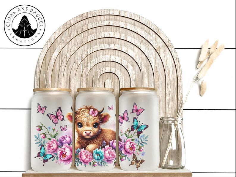 Floral Highland Cow Frosted Beer Glass With Bamboo Lid / Highland Cow