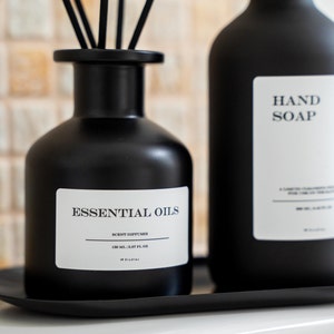 Seifenspender Geschenkset Schwarz I Hand Soap plus Essential Oils incl. Tablett Bild 3