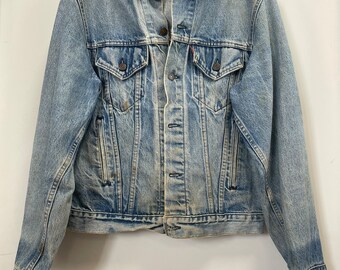 Vintage Levi Strauss Distressed Denim Jacket Trucker Made In USA / Light Wash / Levi’s / Jean / 80s