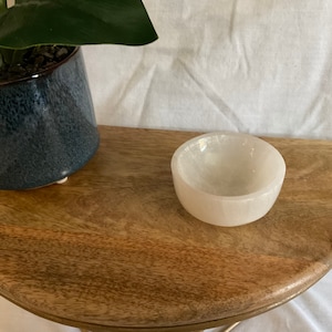 3&quot; Selenite “charging” bowl. Cleansing. Charging. Crystals.