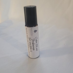 Castor Oil and Frankincense Anti-Aging roller bottle.