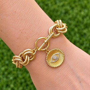 Gold Evil Eye Chunky Toggle Bracelet Textured Chain Protection Charm Statement Amulet Jewelry