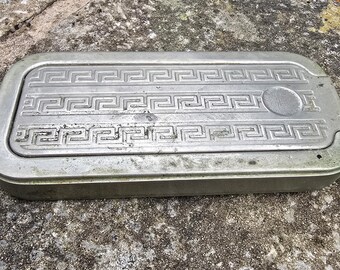 Vintage Imperial number 2 rolls razor in case