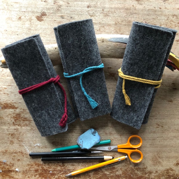 Étui pour stylo-feutre | Mallette à outils | Étui à stylos fait main | Range-stylos | Organiseur d'outils | Pochette inspirée de la nature | Trousse à crayons | Cadeau écologique |