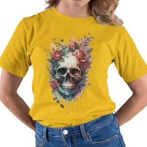 Floral Skull Graphic T-Shirt: Gothic Grunge Fashion