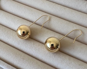 Orecchini pendenti a sfera in oro: pendenti minimalisti in acciaio inossidabile