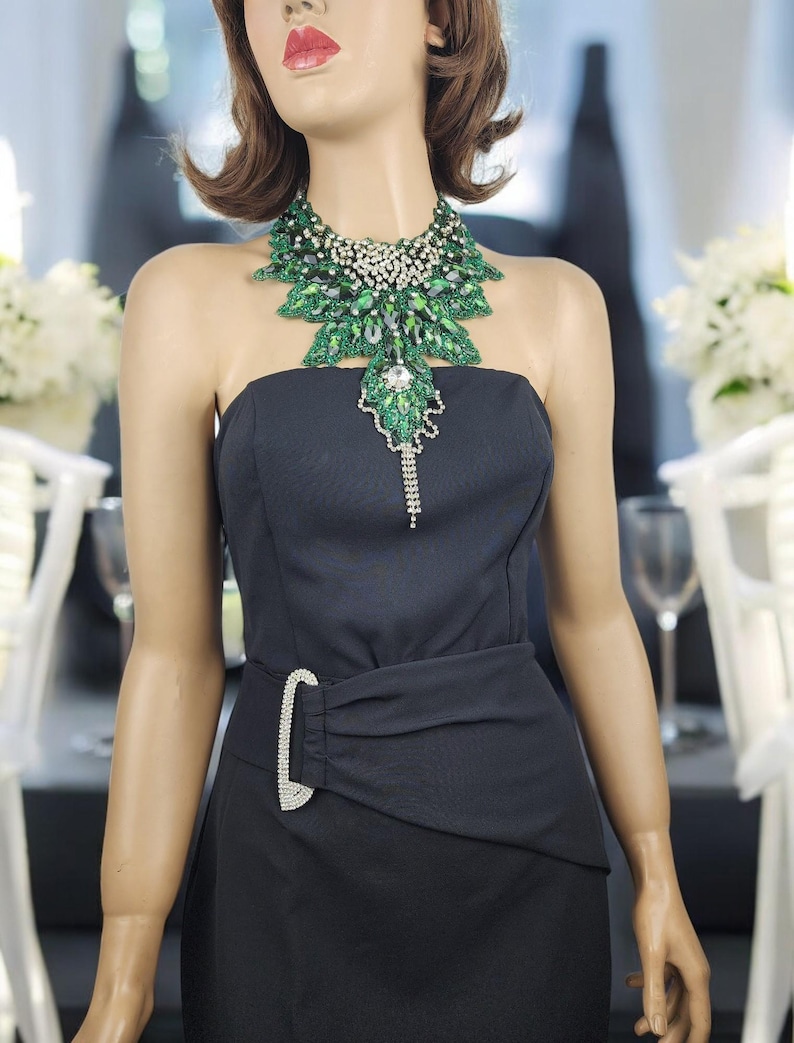 Bib Necklace, emerald green crystal bib necklace, green statement necklace, rhinestone luxury necklace, gift for her, emerald necklace