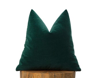 Emerald Green Velvet Pillowcase, Solid Euro Sham, Soft Velvet Throw Pillow • Wellmade, Washable, Durable Cushion Cover || Custom Size