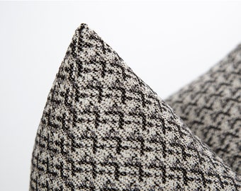 Houndstooth Pillow Cover – Gray Textured Cushion, Farmhouse Decor (Custom Size)