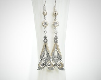 Art Deco Drop Earrings in Antique Silver with White Gold Patina and Rhinestones