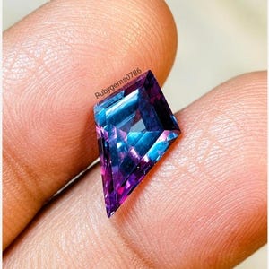 Kite Cut Alexandrite Gemstone: Multi-Color Change, June Birthstone