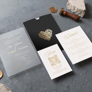 Faire-part de mariage islamique en acrylique givré | Calligraphie arabe à la feuille d'or | Ensemble d'invitation Nikah musulman noir et or avec réponse et détails
